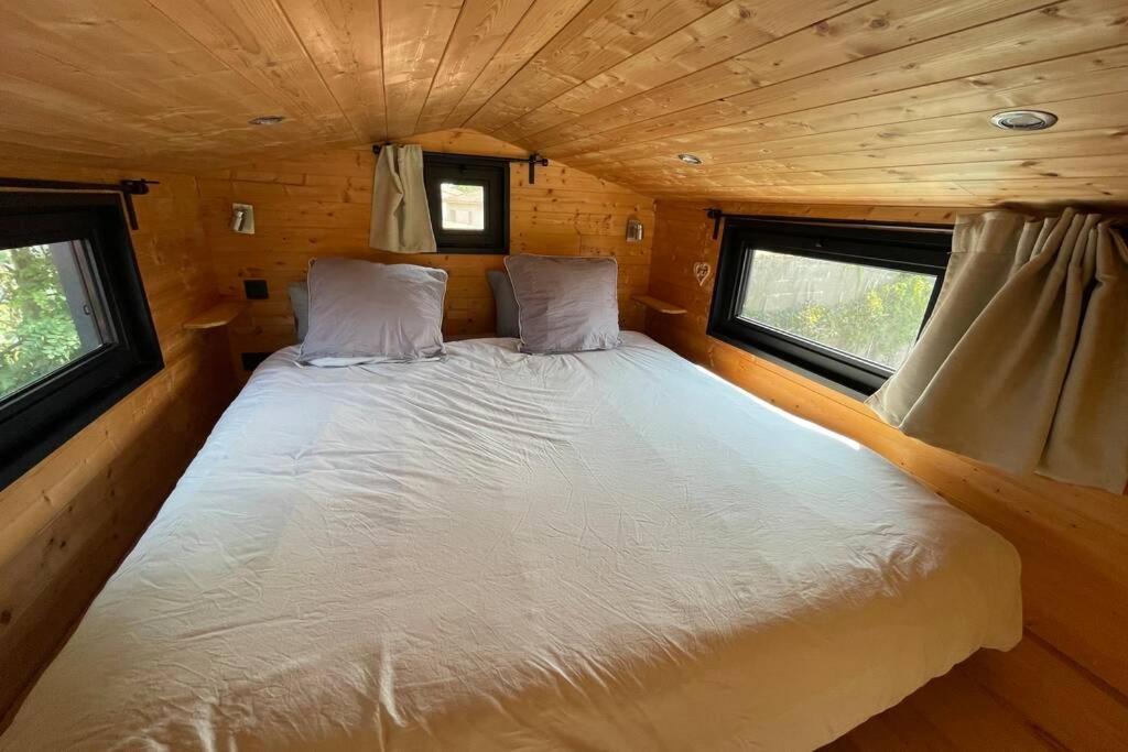 Myinsolite - Tiny-House, Jacuzzi, Brasero, Piscine เอก-มอร์ต ภายนอก รูปภาพ