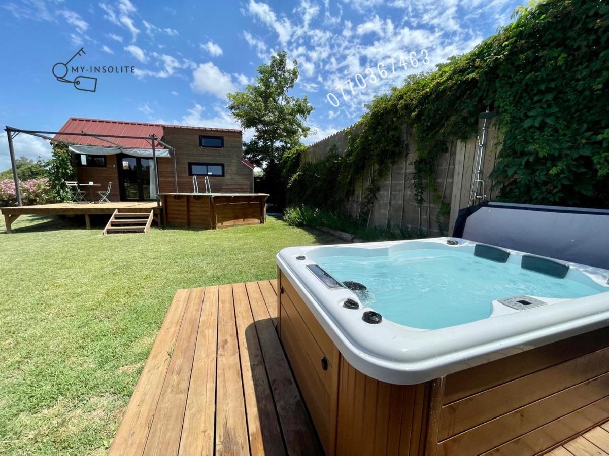Myinsolite - Tiny-House, Jacuzzi, Brasero, Piscine เอก-มอร์ต ภายนอก รูปภาพ